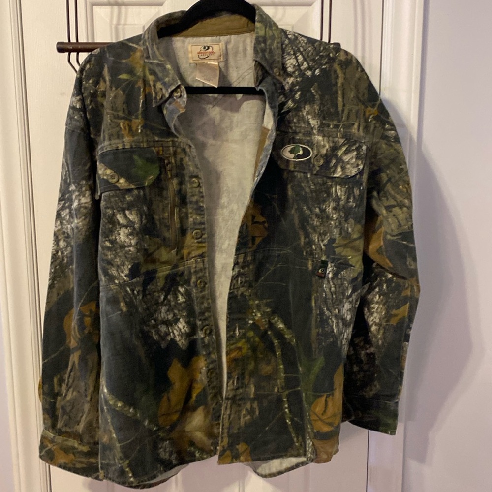 Mossy Oak hunting shirt, Scent Stop Pro Shirt, sz. Medium, pre-Owned